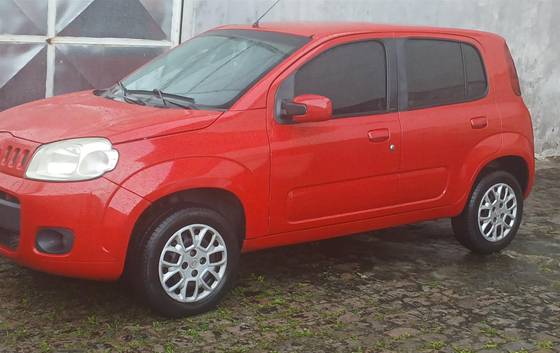 FIAT UNO 1.0 EVO VIVACE 8V FLEX 4P MANUAL